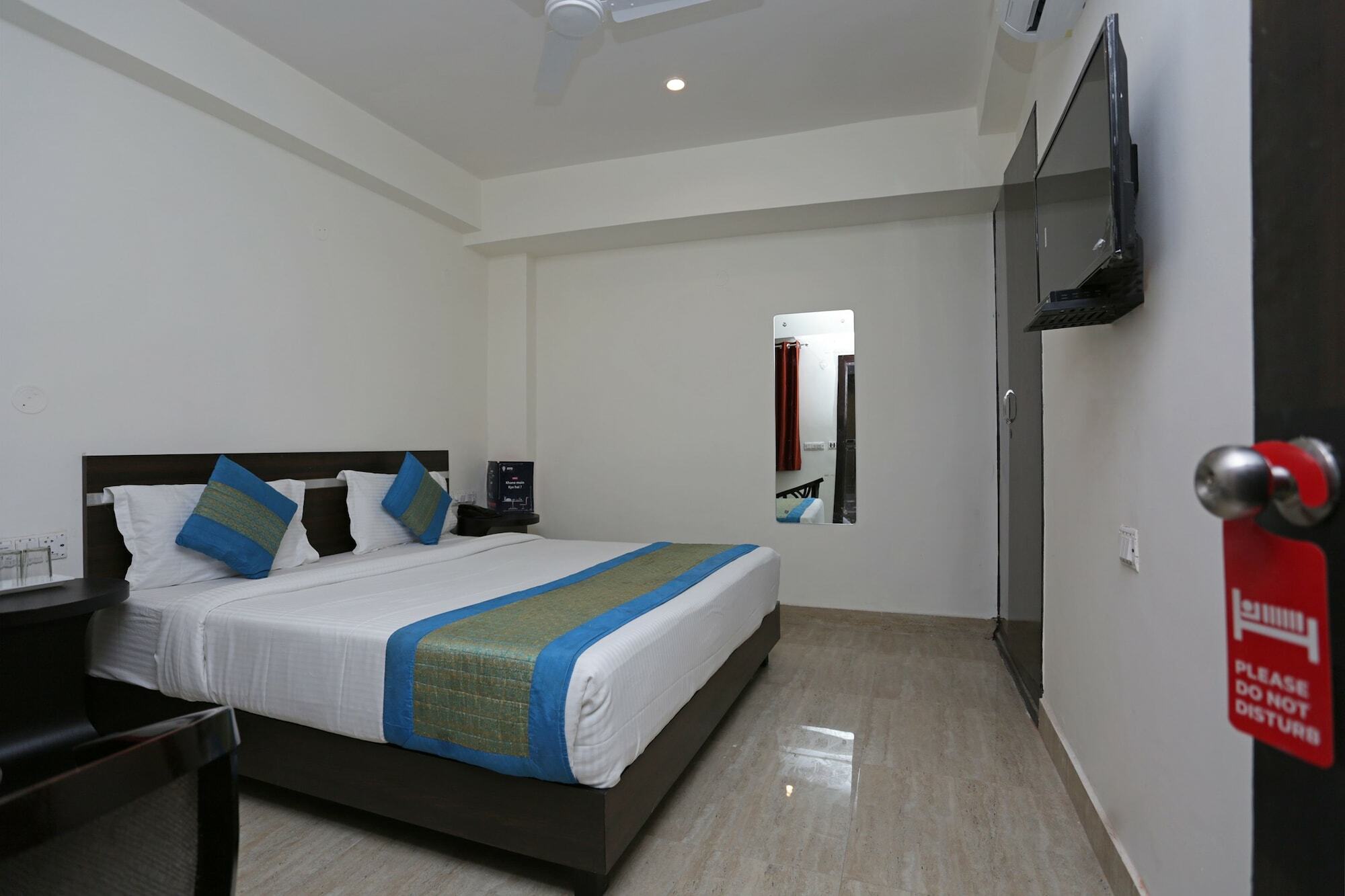 Airport Hotel Green Heights Ню Делхи Екстериор снимка